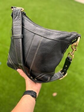 COACH Bleecker Black Pebbled Leather Slim Duffel Bag 10398 Vintage Legacy Y2K
